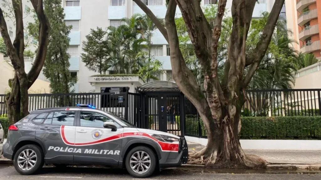 Polícia Investiga Suspeita de Ossos Humanos Roubados de Cemitérios em Apartamento de Luxo